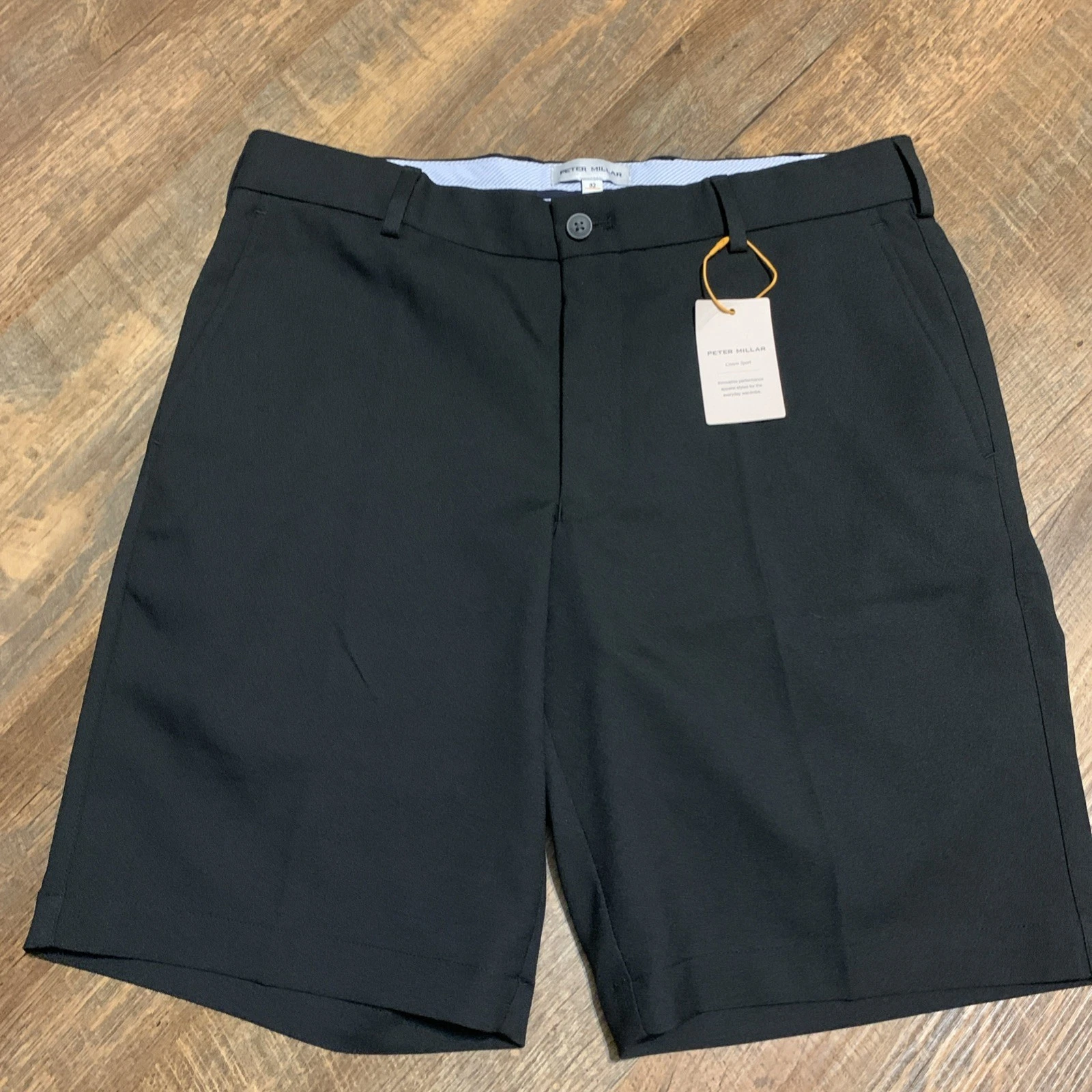 NEW Peter Millar Mens Salem Performance Shorts 32 X 9 Classic Fit Crown Sport
Opens in a new window 