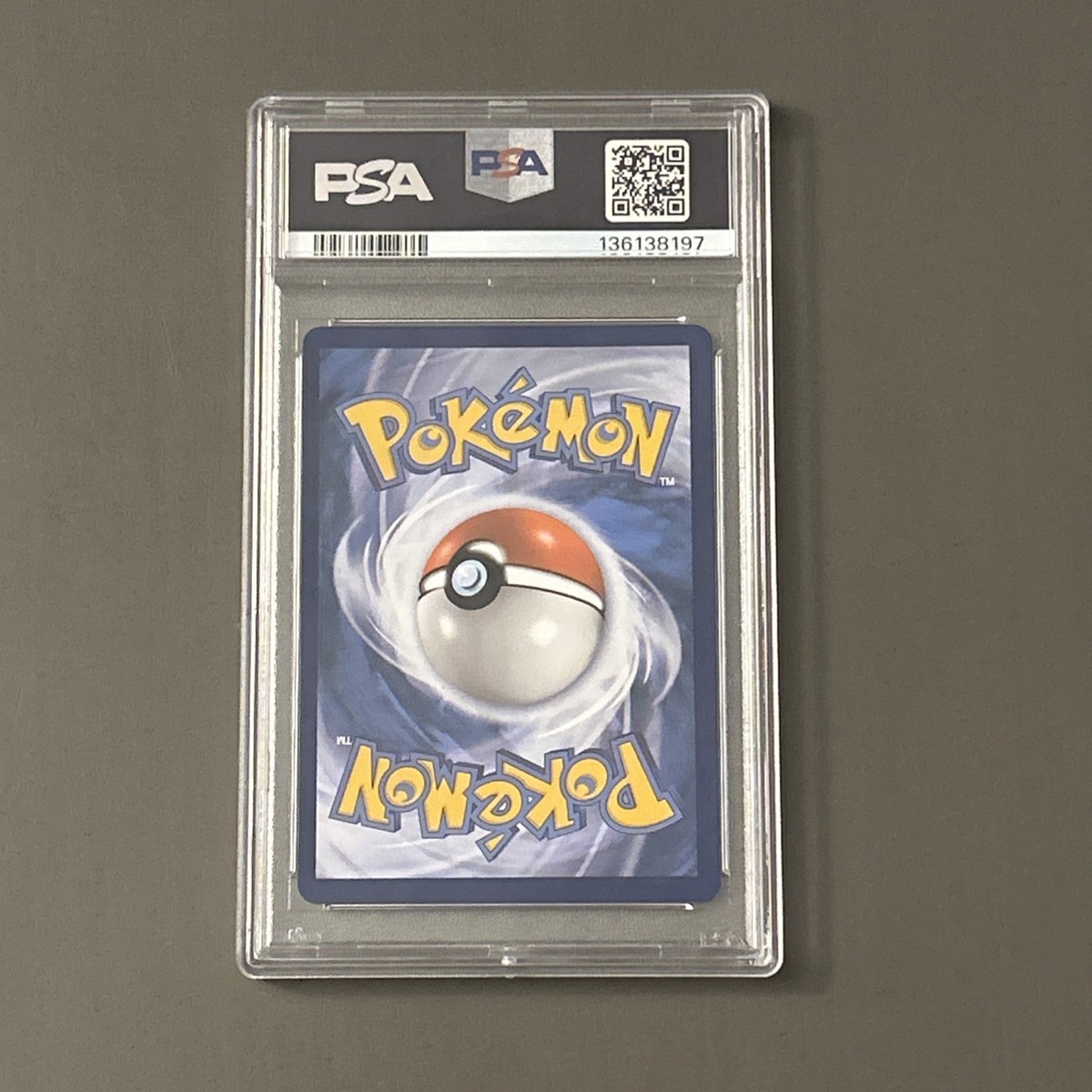 Pokemon TCG: 2021 Mew V 113/264 Swsh08: Fusion Strike Holo PSA 9
