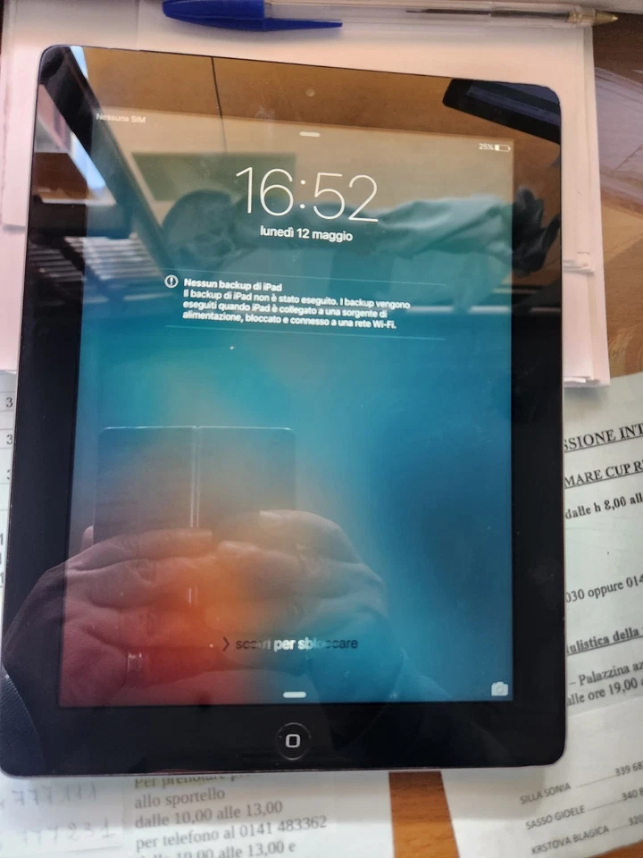 Apple iPad (3rd generation) · 16GB · Cellular, foto 4 di 5