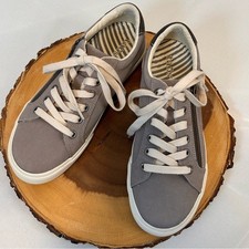 TAOS Z Soul Sneaker Gray and White Canvas Lace up Women's Size 7.5