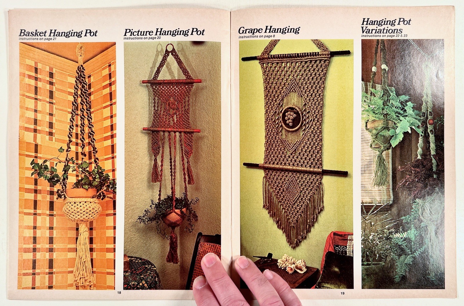 1976 MACRAME WHY KNOT pattern book 70s KITSCH interior design WALL HANGINGS more