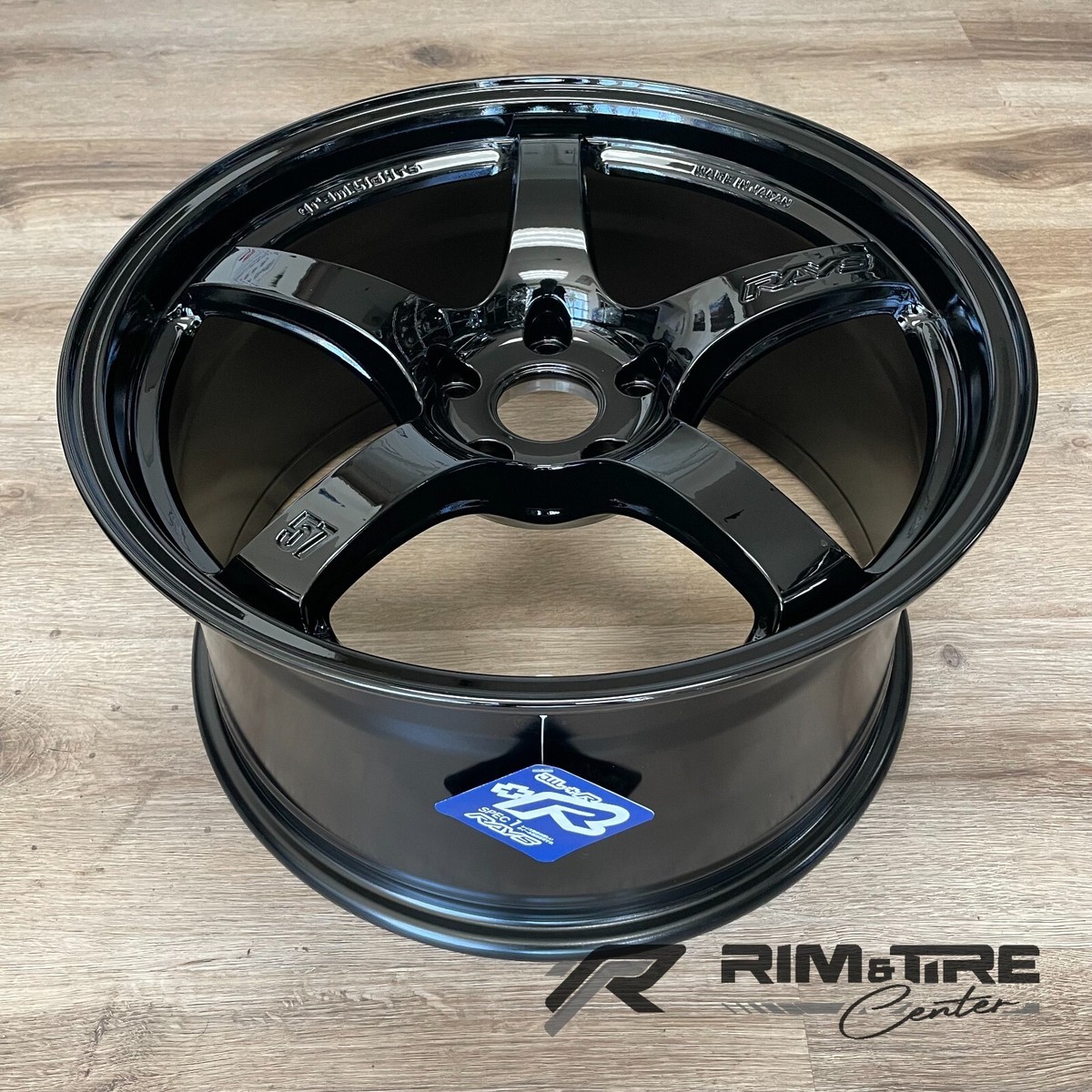 Gram Lights 57CR 18x8.5 +37/18x9.5 +38 5x114.3 Glossy Black