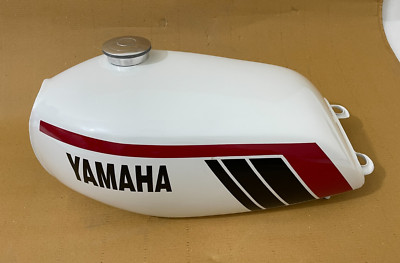 Yamaha DT 400F DT400F 1980 weiß lackiert Stahl Benzin Kraftstoff Benzintank +...