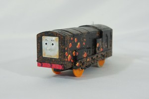 thomas trackmaster tunnel