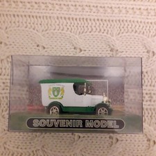 Oxford Diecast Limited Edition Football Team Vans - Yeovil Town