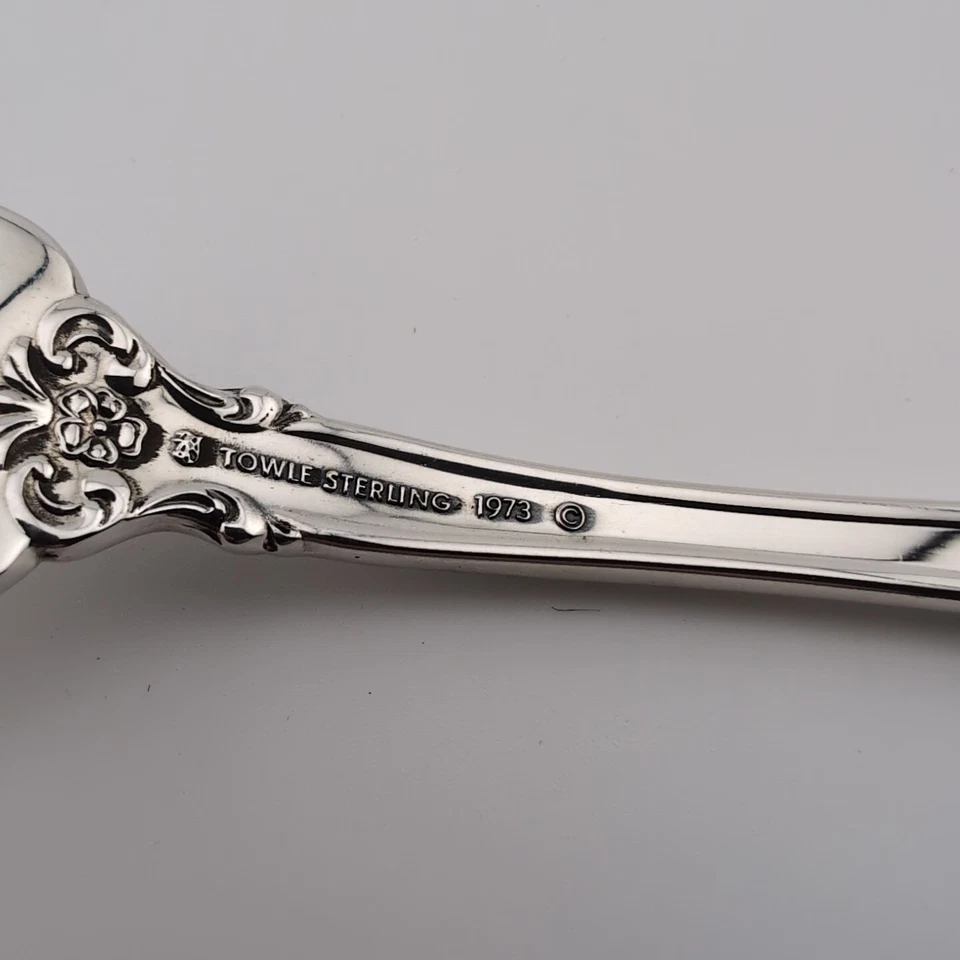 Toalla Gran Duquesa Plata de Ley 4 Piezas Ajuste de Lugar - Sin Monogramas Foto 3 de 3