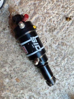 Rock Shox Sid XC Dämpfer von Riese & Müller DeLite 190mm?