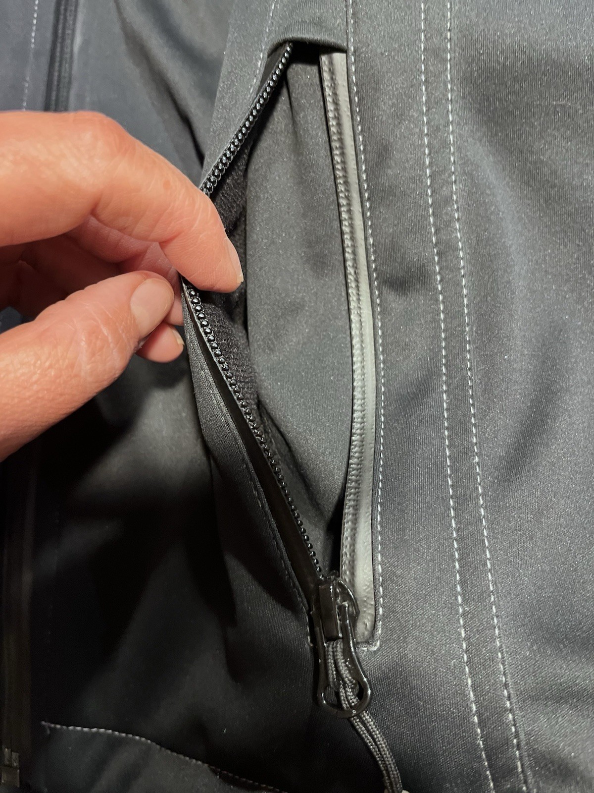 Worms BEX Soft Shell Black Zip Up Jacket Size Lar… - image 7