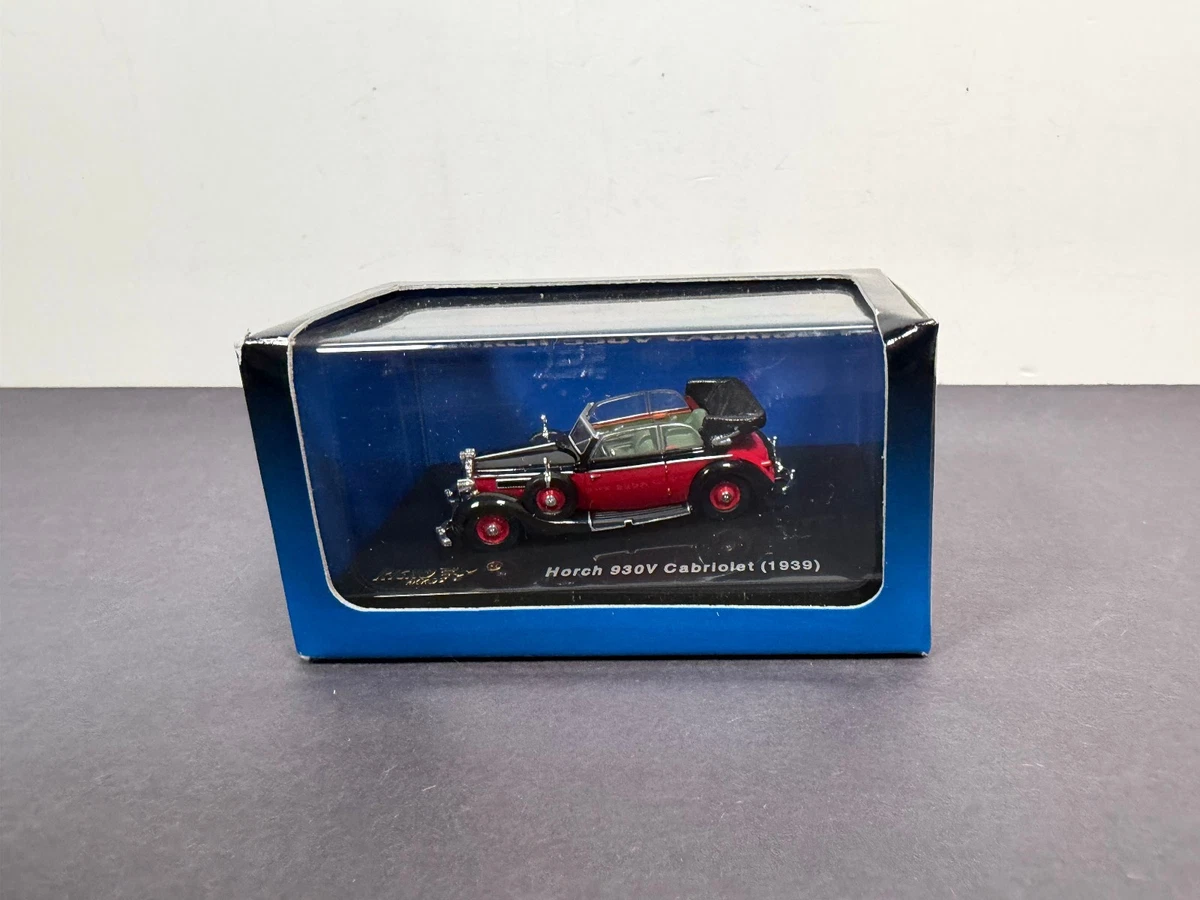 1939 Horch 853 (1939) Cabriolet Erdmann & Rossi, toit fermé bleu clair 1/43