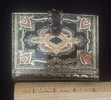 Vintage Italy Fiocchi for Fomerz Gilt Embossed Leather Wallet Coin Purse Kiss
