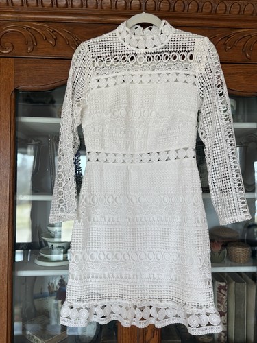 NWT TWO SISTERS THE LABEL SIZE 6 WOMEN WHITE LACE MOCK NECK SHEER DRESS SO CUTE