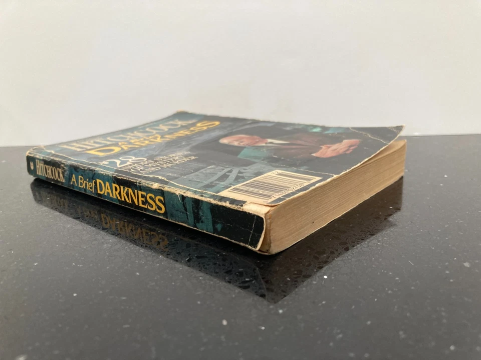 Alfred Hitchcock's Anthology #23 A Brief Darkness Foto 4 de 4