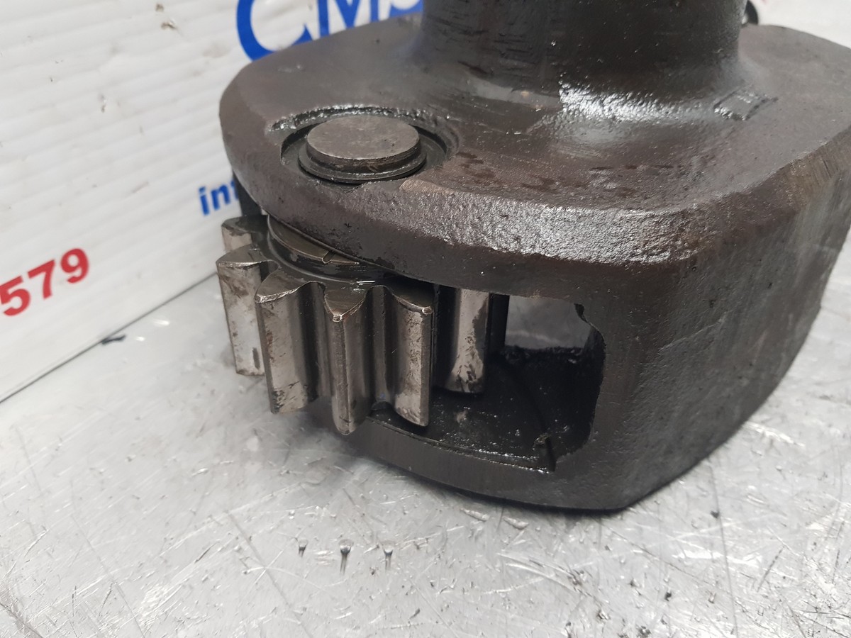Massey Ferguson 65, 165, 135 Rear Axle Gear Carrier Assy 184282M1 
