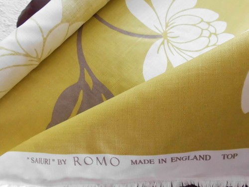 Romo RF7254/05 Saiuri Lime Floral Linen Fabric full width x 3m - Picture 6 of 9