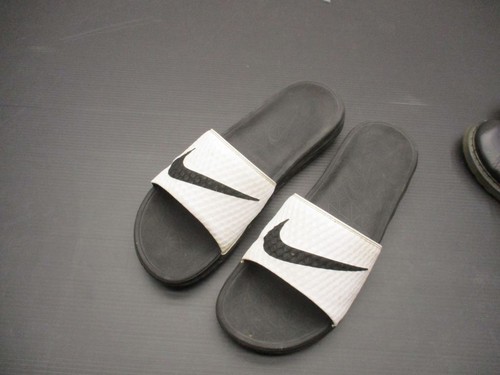Nike Size 13 Mens White Benassi 