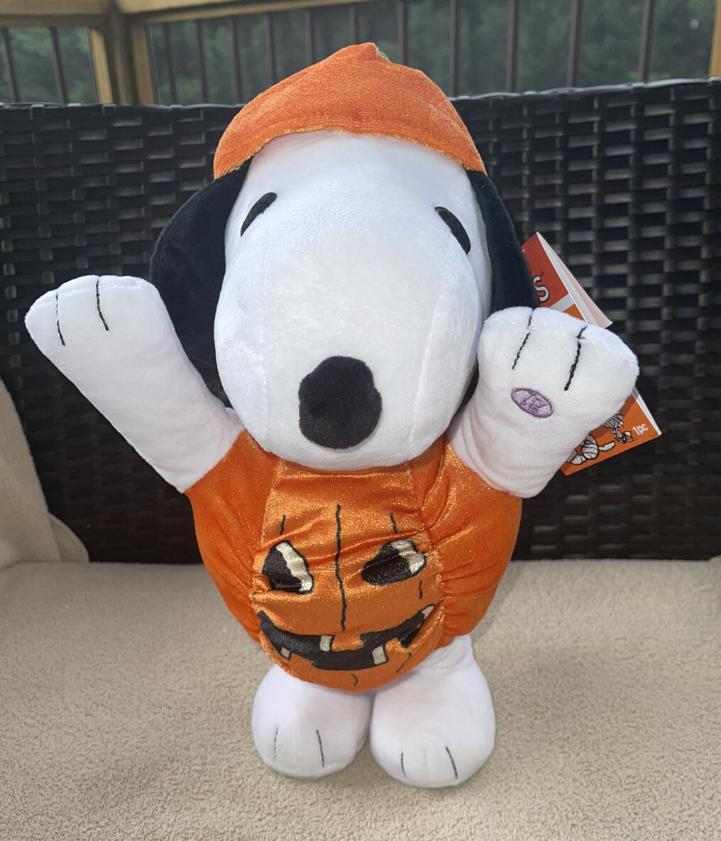 Gemmy Peanuts Snoopy Dancing Animated Musical Halloween Pumpkin