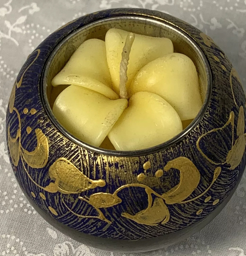 Round Wooden Flower Shaped Tealight Candle Holder. Painted In Cambodia