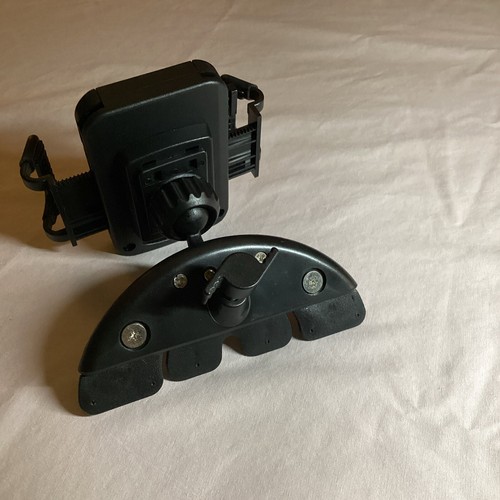 CD Slot Car Phone Holder Universal Car Mount for iPhone Samsung Smartphones - Picture 3 of 9