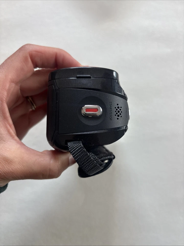 Canon VIXIA HF R21 HD Camcorder (Black) w/ 32GB Internal Storage - Image 4 of 4