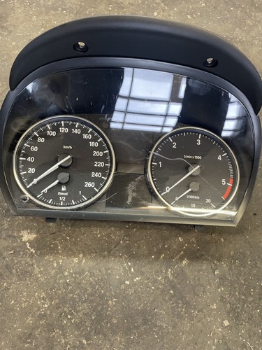 BMW 318D E90 Tacho Kombiinstrument 9166846 1025350