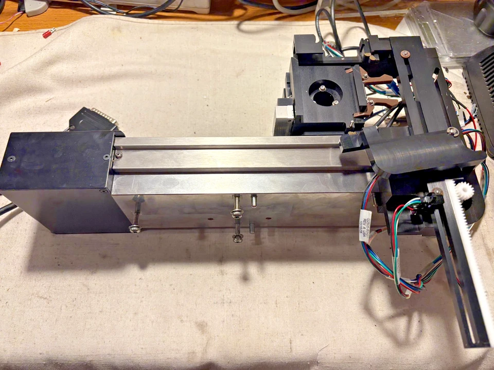 RICAMBI per Scanner Microarray DNA Agilent G2505C | ENCODER RENISHAW RGH24 | 60175 - Immagine 2 di 4