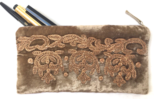 Anke Drechsel Cushion Haute Couture Taupe Embroidered Silk Velvet Kissen Beige - Bild 15 von 18