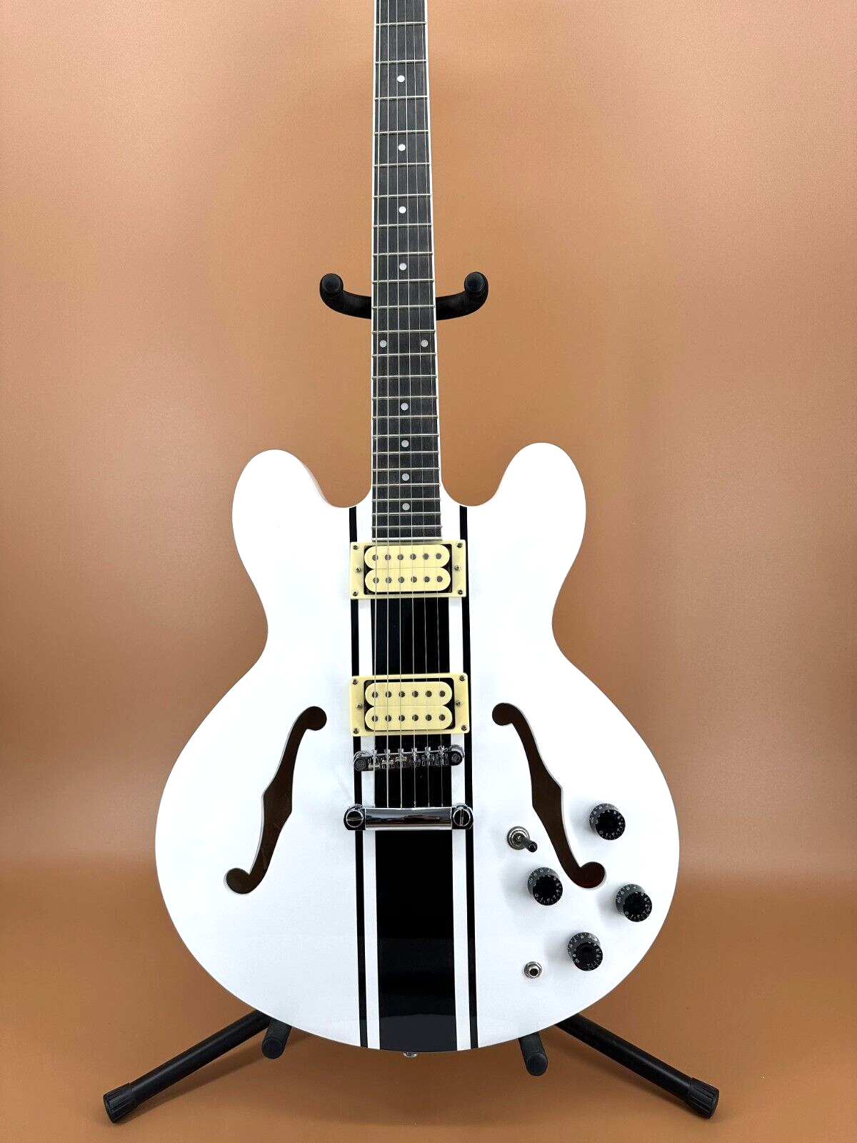 White 335 Style Semi-Hollow Electric Guitar with Dual Humbuckers and Black Fretboard