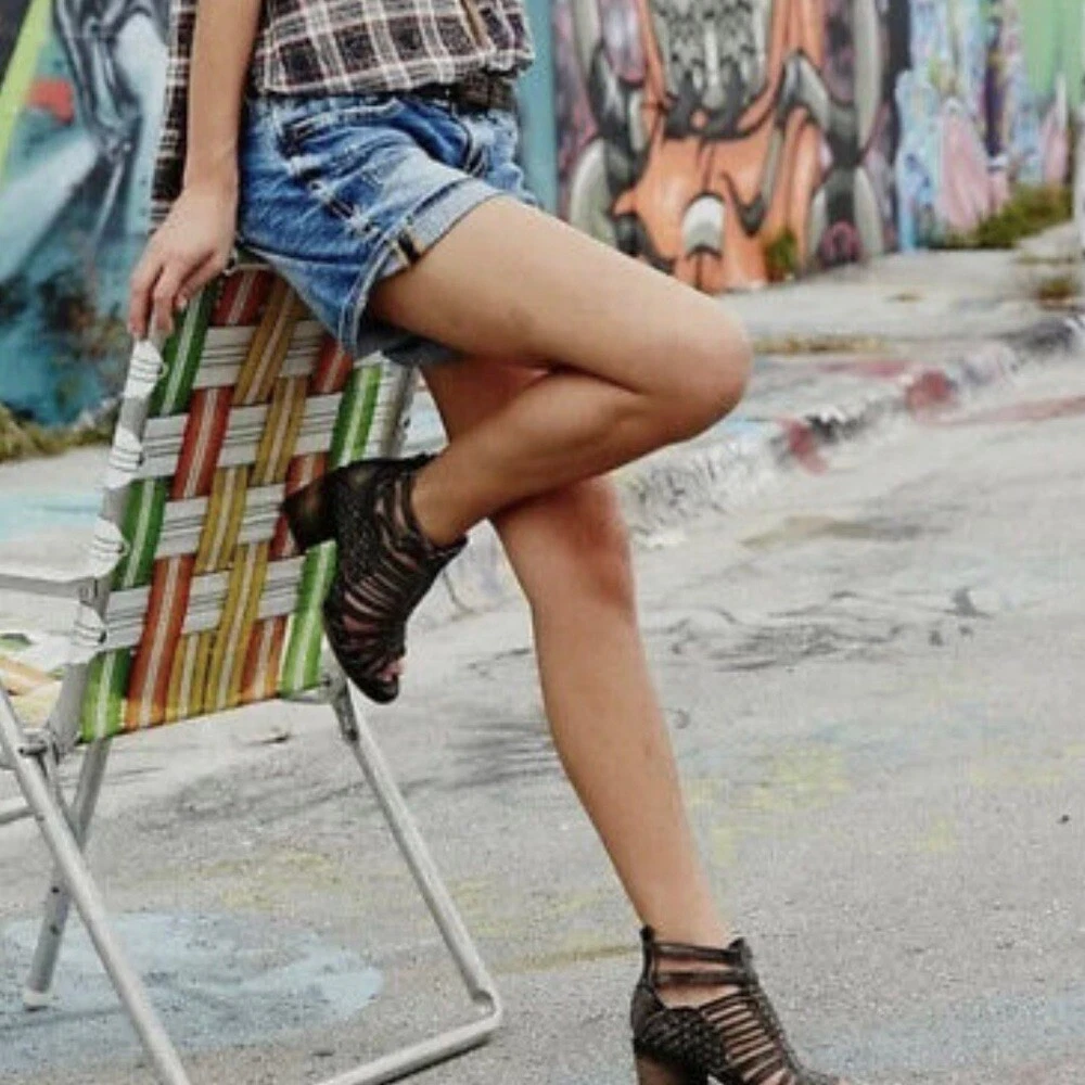 Freebird sandals 218 sale