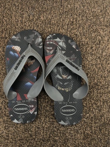 havaianas superman flip flops