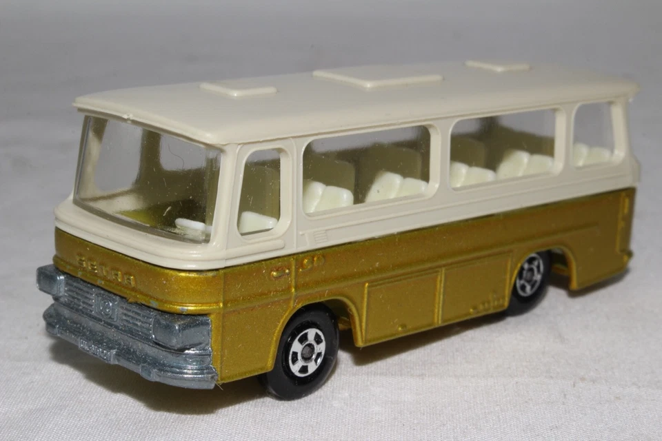 MATCHBOX SUPERFAST #12 SETRA COACH BUS, GOLD, CLEAR WINDOWS, NICE, BOXED - Image 4 of 4