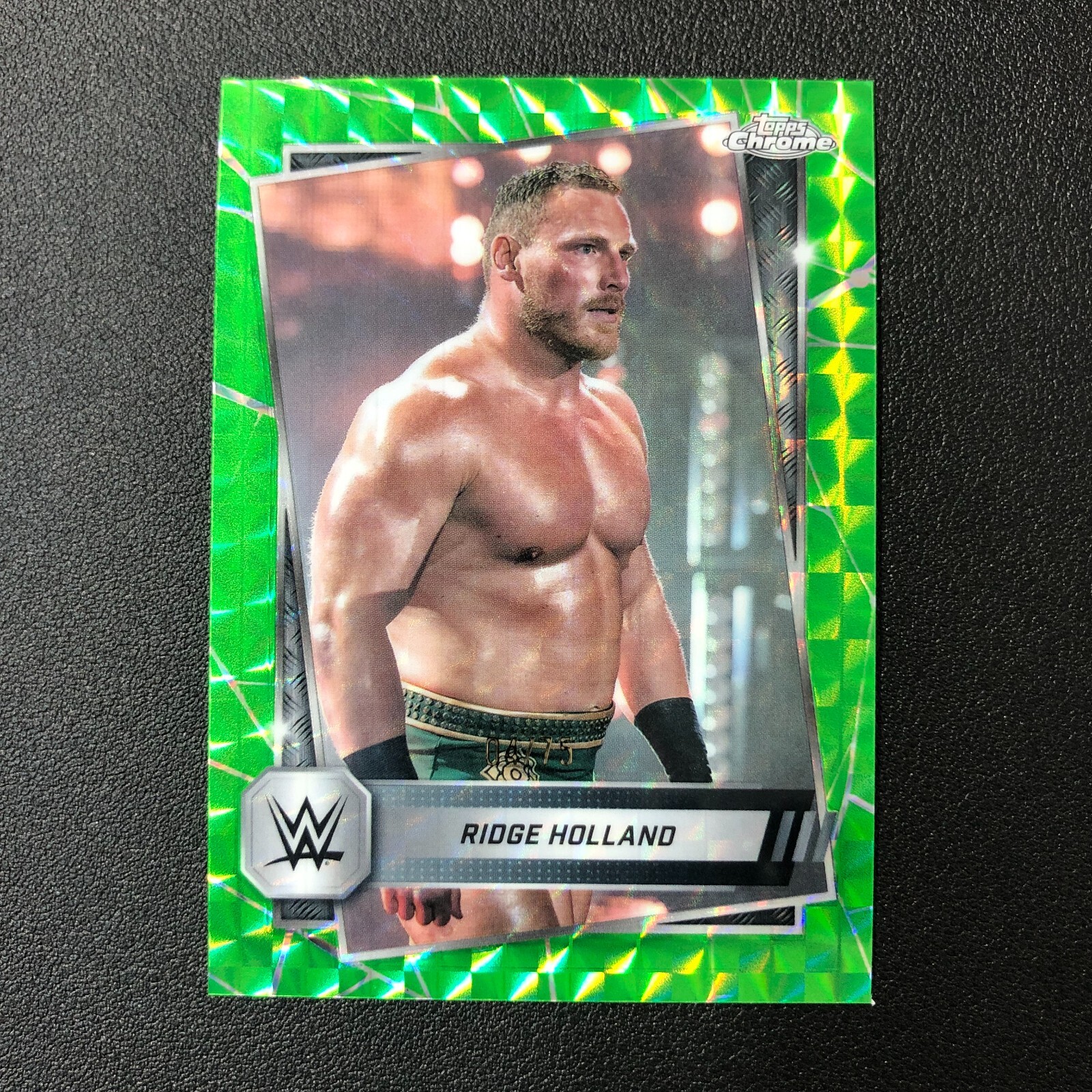 2025 Topps Chrome WWE #82 Ridge Holland Neon Green Geometric /75 xlgtc7
