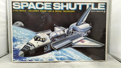 Space Shuttle Model Number 1 144 Scale Bandai