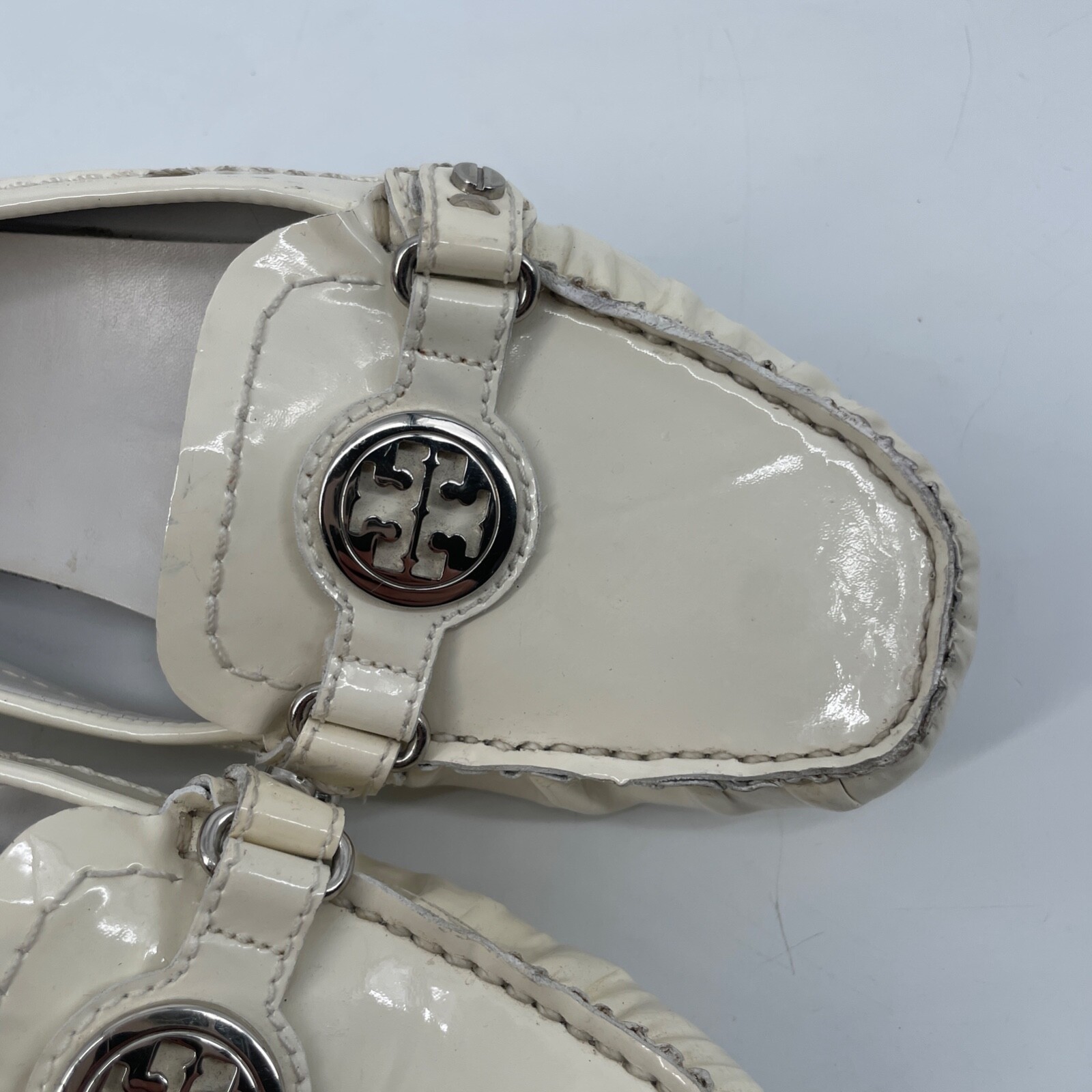 Tory Burch Harrison Women Size 6.5 off white Patent Leather loafers Driving Shoe thumbnail 8
