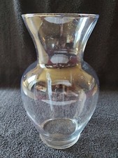 VTG CLEAR GLASS 11" FLOWER VASE- USED/NICE