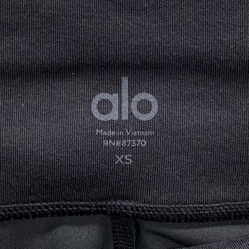 alo yoga ネイビー XSサイズ alo ヨガ X S ネイビー - メルカリ