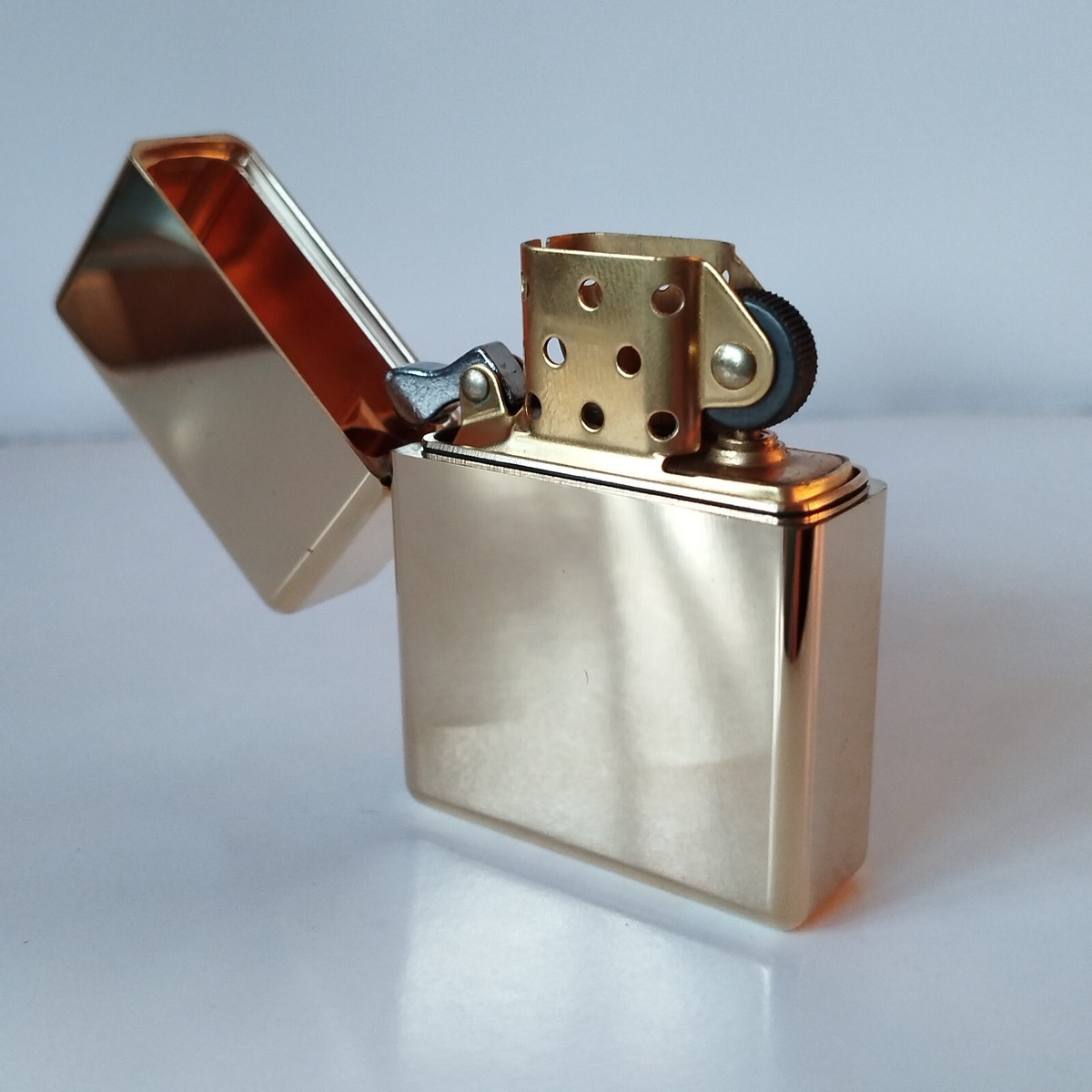 Zorro 538 Polished Brass Lighter - 115g Case & Heavy Duty Hinge