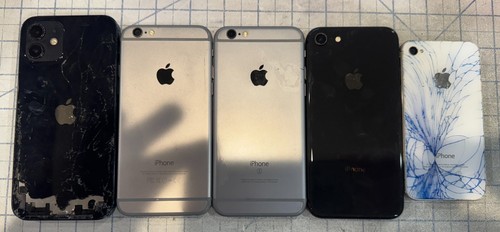 LOT OF 5 MISCELLANEOUS iPHONES - *AS-IS FOR SALVAGE/PARTS/DISASSEMBLY* - Photo 2 sur 6