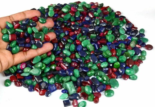 Natural Mix Emerald, Ruby & Sapphire 5000 Ct/1 Kg Loose Gemstone Wholesale Lot - 第 1/3 張圖片