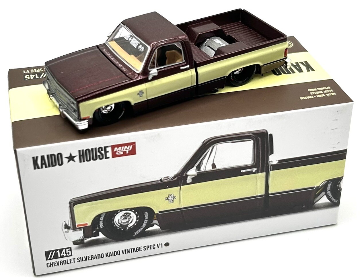 KAIDO HOUSE MINI GT CHEVROLET SILVERADO VINTAGE SPEC V1 SQUAREBODY