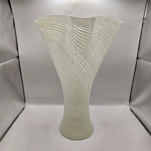 Vintage Mid-Century Fratelli Toso "A Canne" Murano Art White Swirl Glass Vase