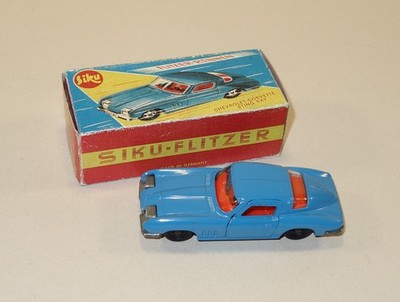 siku v282 Corvette Stingray OVP Flitzer-Rennen
