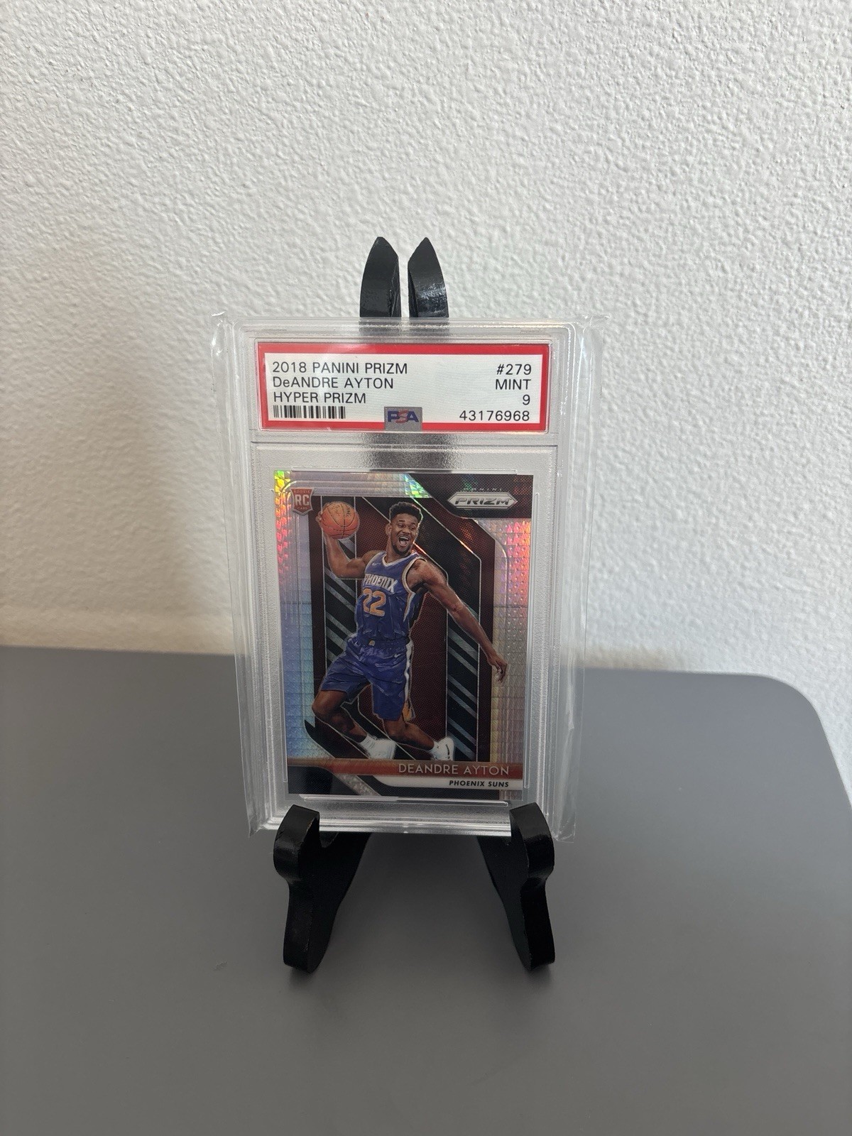 2018 Panini Prizm Deandre Ayton Hyper Prizm Rookie Card PSA 9 RC SUNS #279