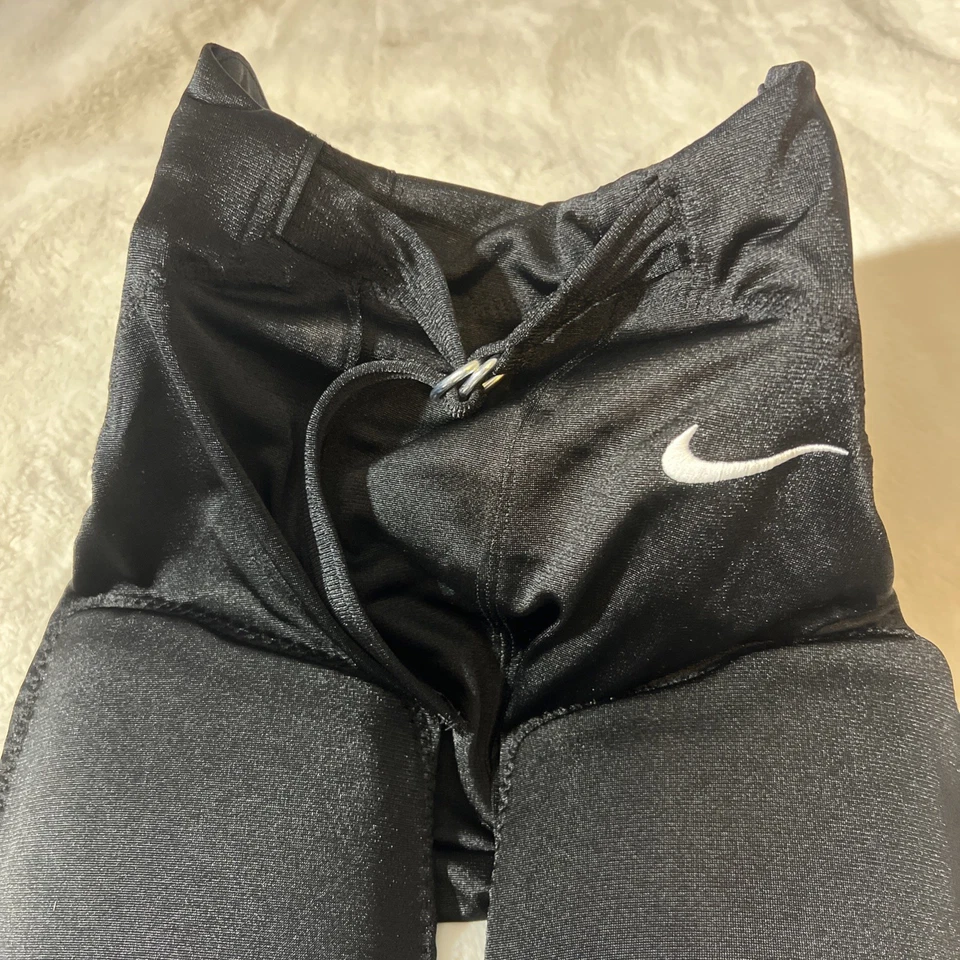 NWT NIKE BOYS FOOTBALL BLACK ATHLETIC PANTS STYLE 789750 SIZE X/LARGE $40 - Image 2 of 4
