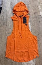 NWT Men  s Size M Under Armour Project Rock Orange Sleeveless Hoodie 1387796 45