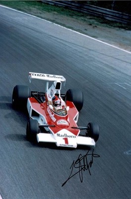 Emerson Fittipaldi signiertes Marlboro Racing 12x8 Formel 1 Rennstreckenfoto + Echtheitszertifikat