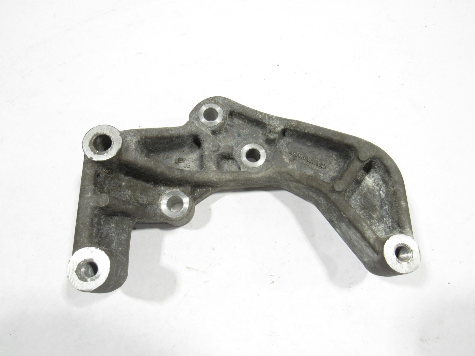 14-18 Aston Martin Vanquish 2014 Alternator Generator Mount Bracket Support |:Y
