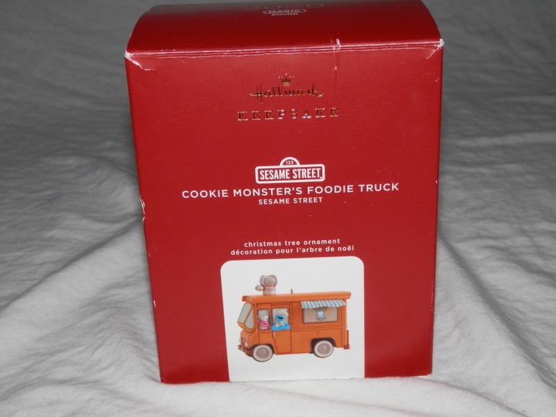 Hallmark Cookie Monster and Foodie Truck Ornament Magic Sound 2020