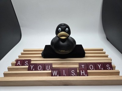 Lufthansa First Class Terminal Rubber Black Duck (RARE) 2017