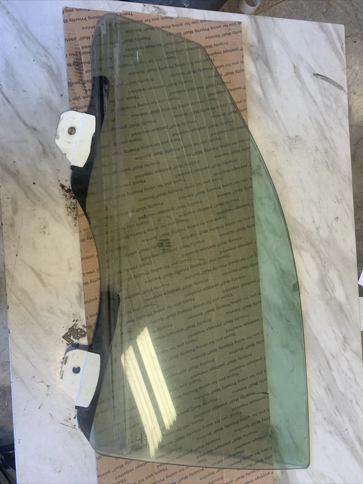 Vidrio laminado puerta delantera izquierda conductor Chrysler 200/Dodge Avenger 11-14 Foto 2 de 4