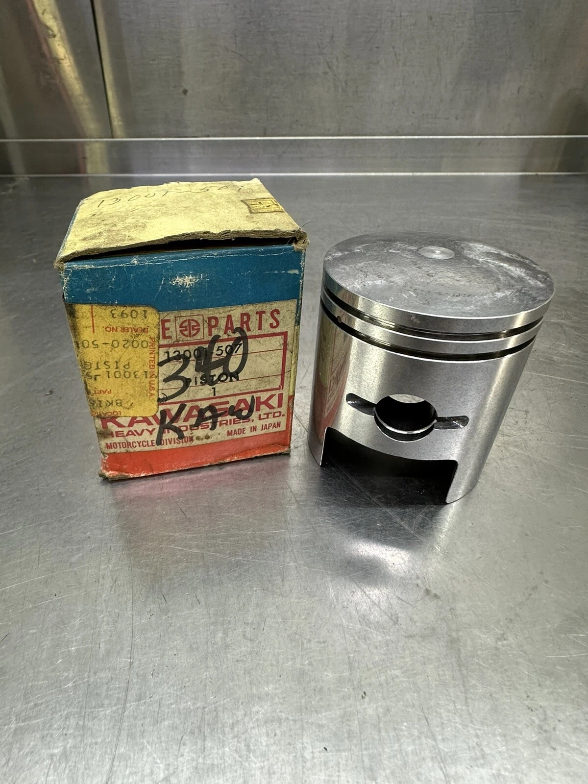 NOS Kawasaki and Arctic Cat snowmobile 340cc Piston, 13001-507, 3000-218